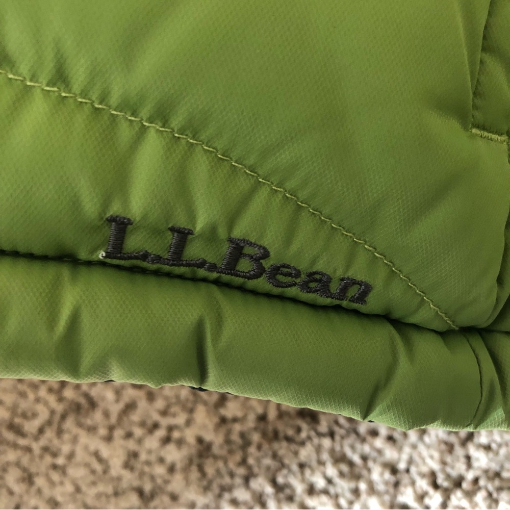 NWOT, L.L. Bean, puffer vest, reversible, gray/charcoal/ lime, pockets, size S - Picture 7 of 9